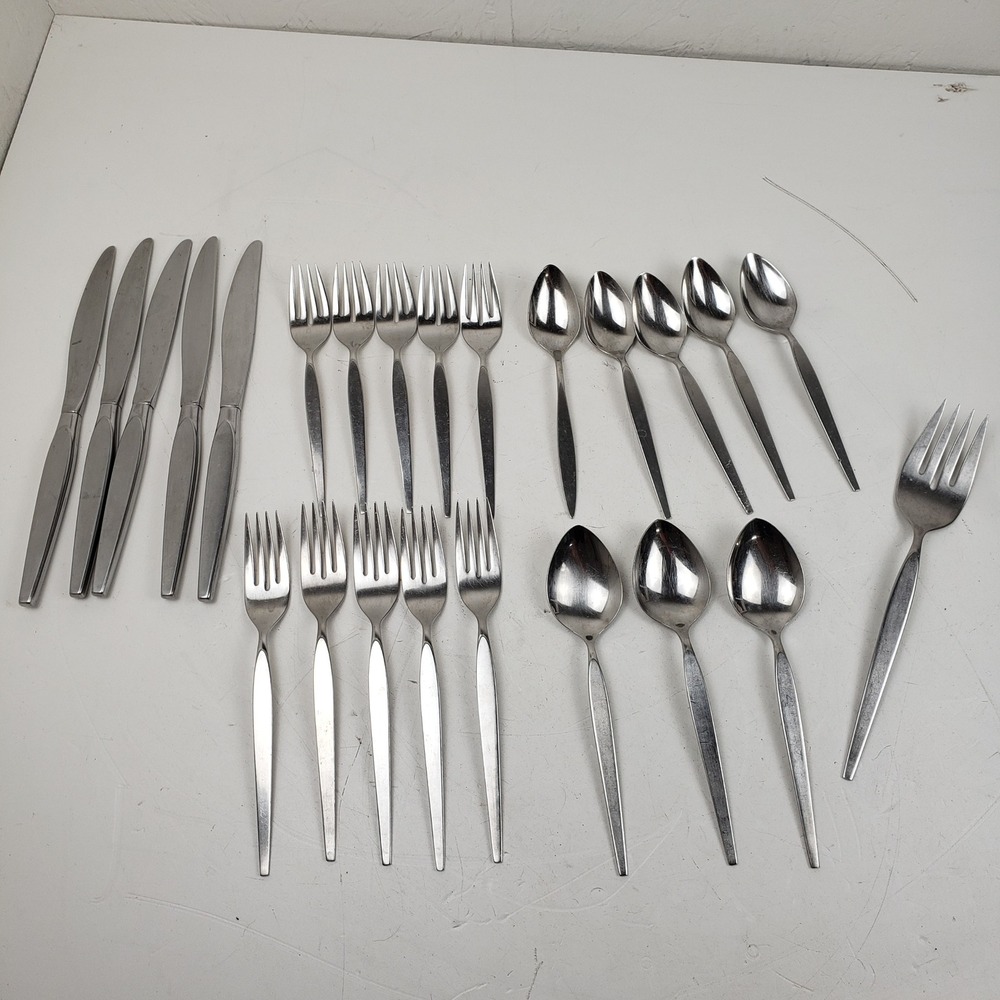 Oneida Community Stainless Older First Satinique Flatware Set 24 Pieces MCM